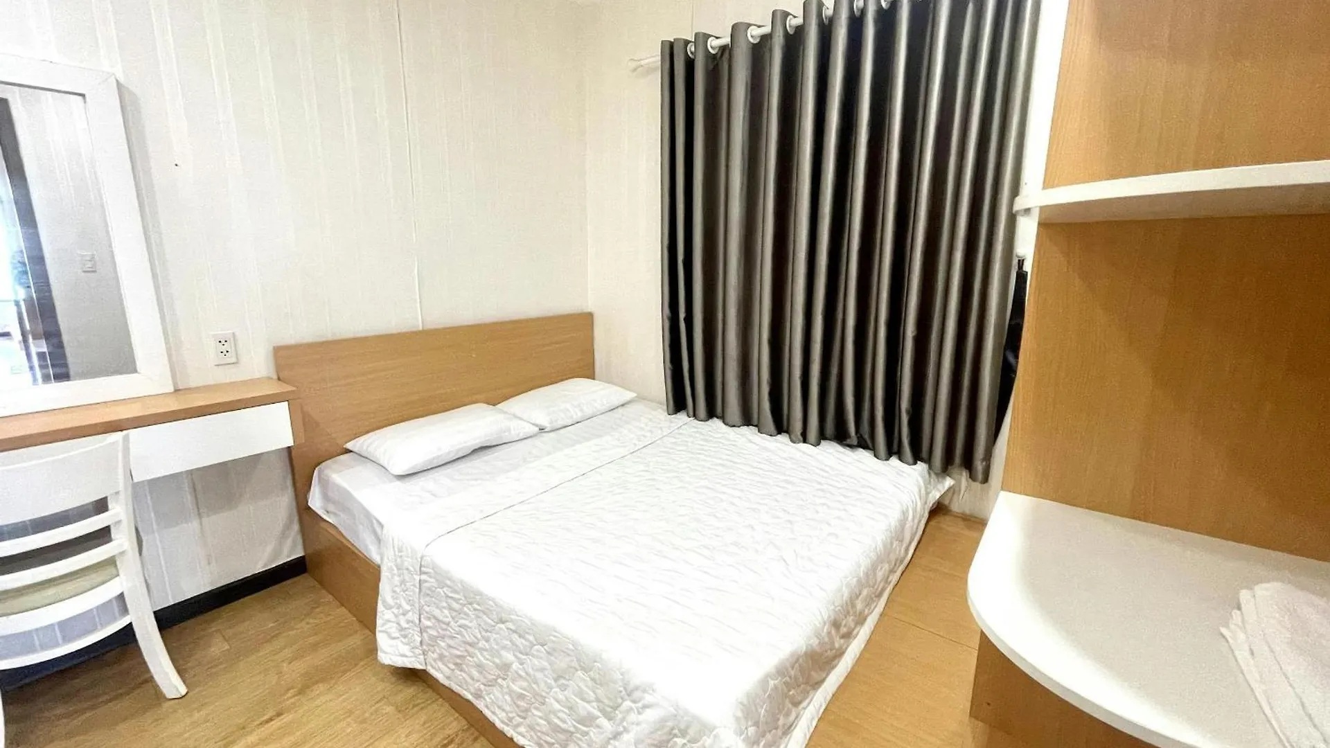 The Gold Beach Luxury Nha Trang 0*,